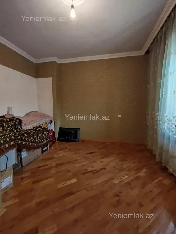 Satılır 5 otaqlı həyət evi 150 m²