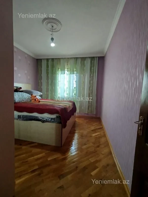Satılır 5 otaqlı həyət evi 150 m²