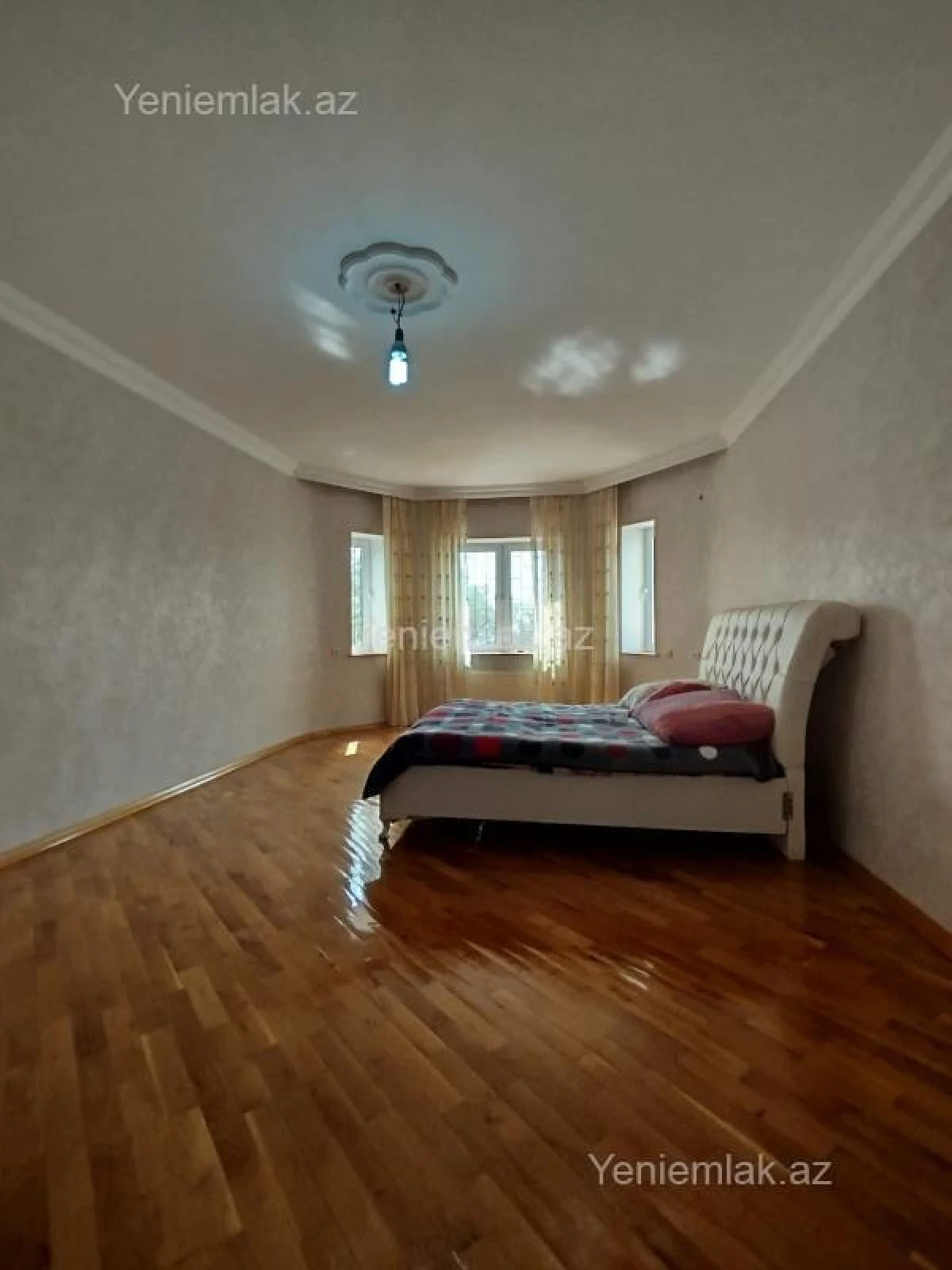 Satılır 5 otaqlı həyət evi 150 m²