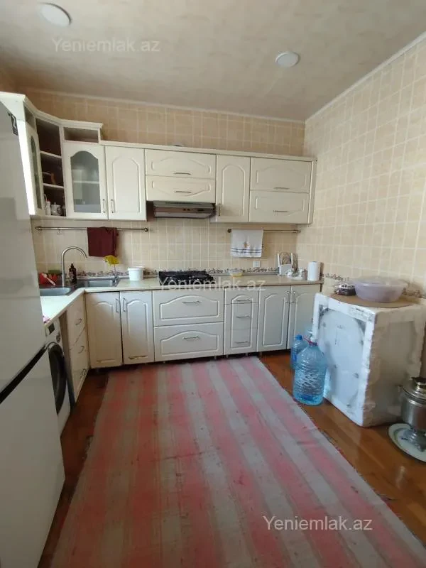 Satılır 5 otaqlı həyət evi 150 m²