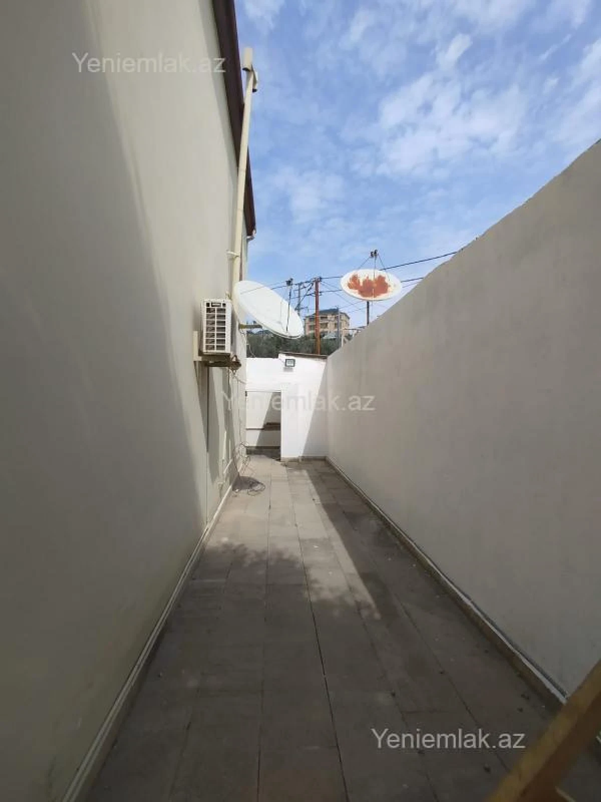 Satılır 5 otaqlı həyət evi 150 m²