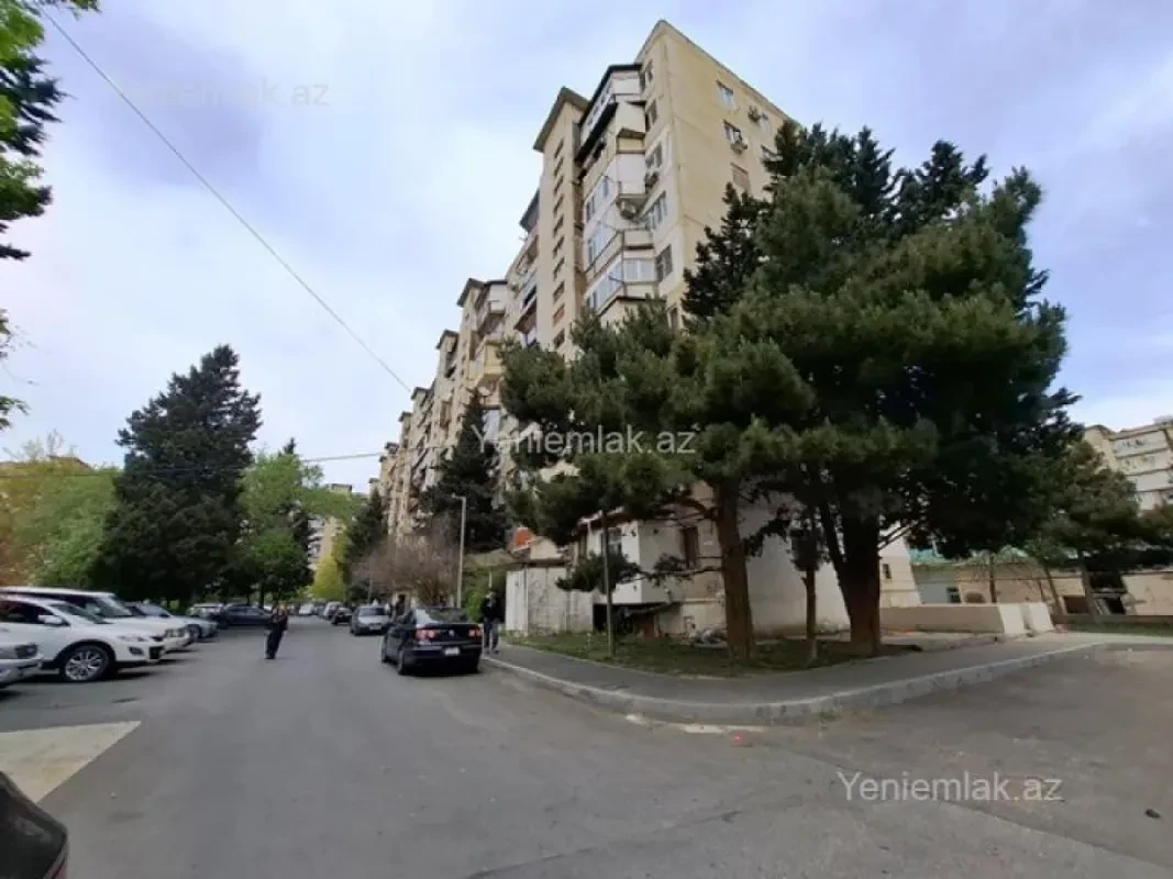 Satılır 2 otaqlı köhnə tikili 60 m²