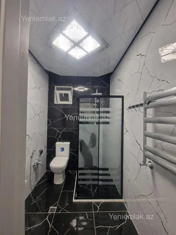 Satılır 4 otaqlı həyət evi 122 m²