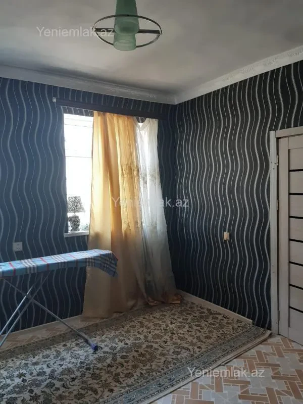 Satılır 9 otaqlı həyət evi 220 m²