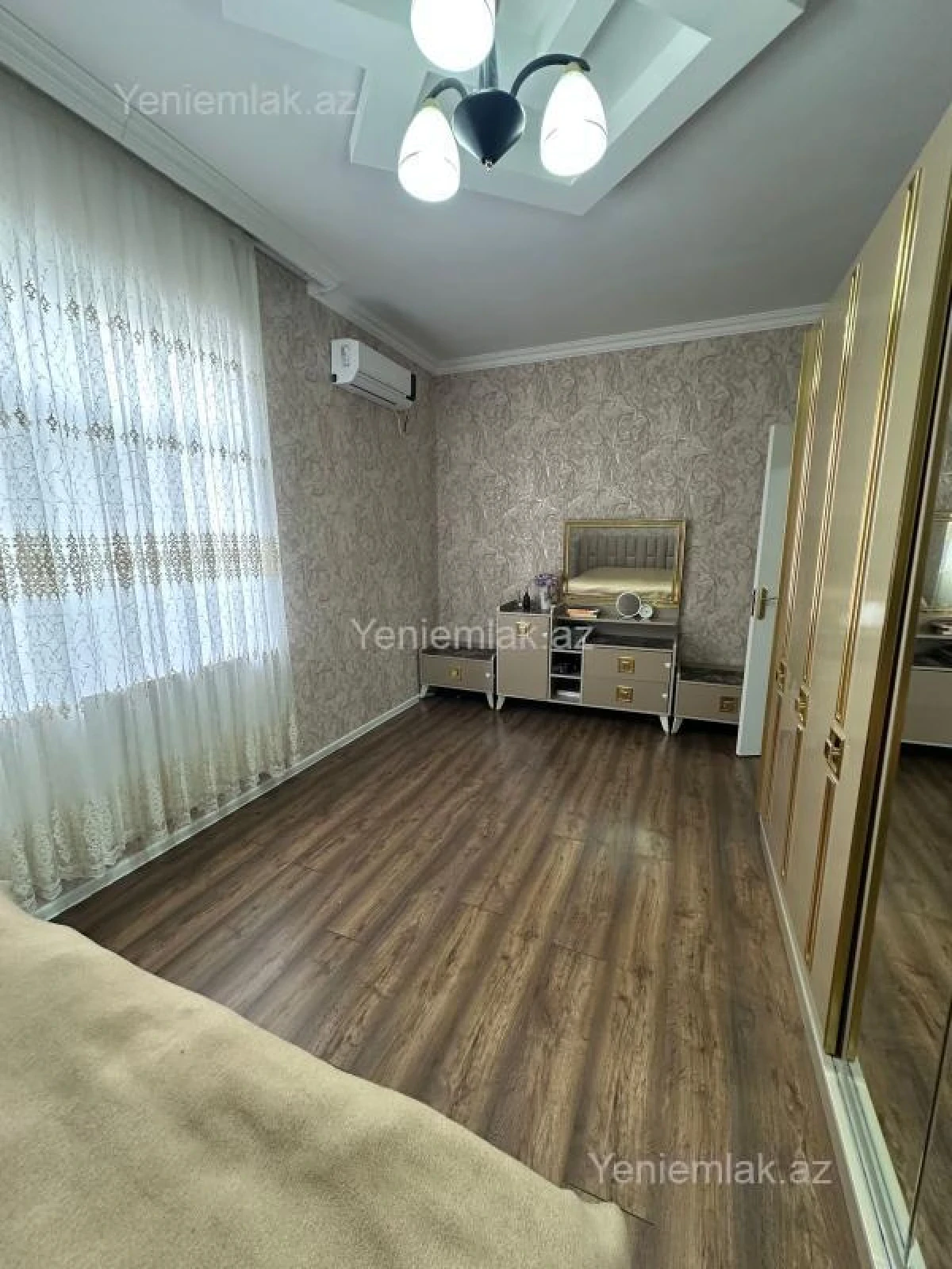 Satılır 4 otaqlı həyət evi 120 m²