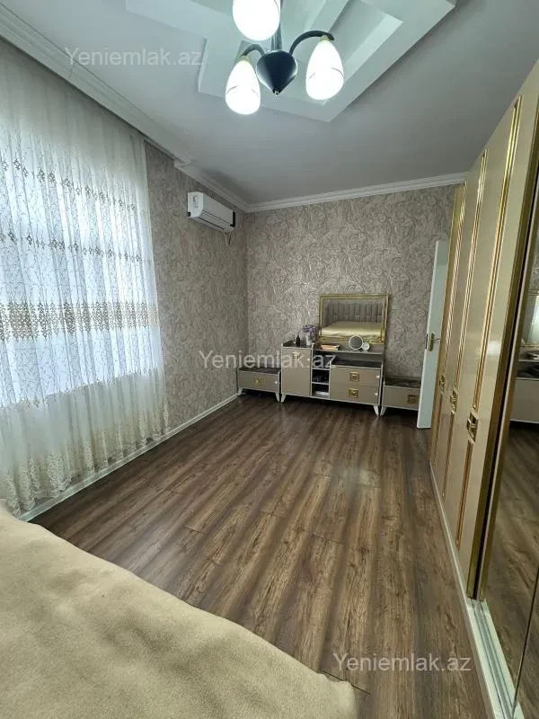Satılır 4 otaqlı həyət evi 120 m²