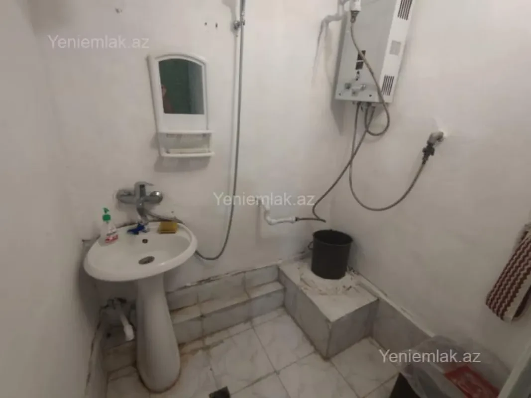 Satılır 2 otaqlı köhnə tikili 57 m²