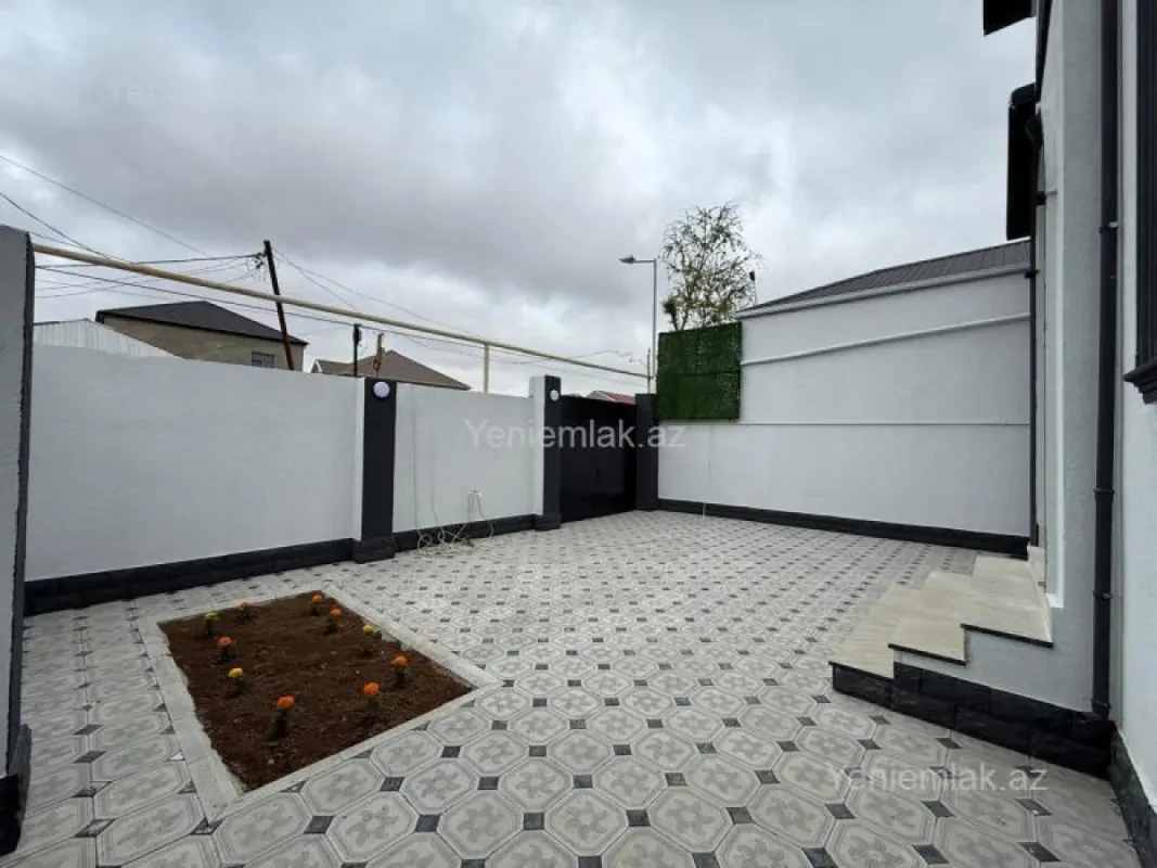 Satılır 4 otaqlı həyət evi 125 m²