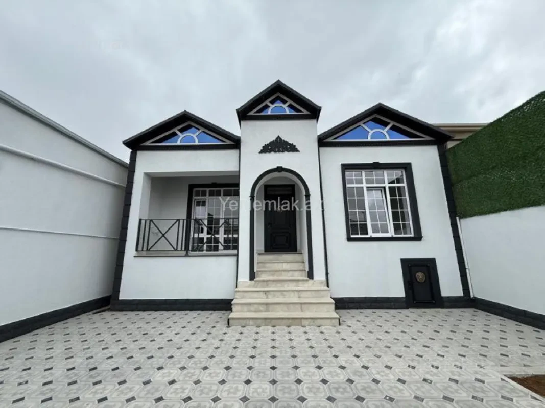Satılır 4 otaqlı həyət evi 125 m²
