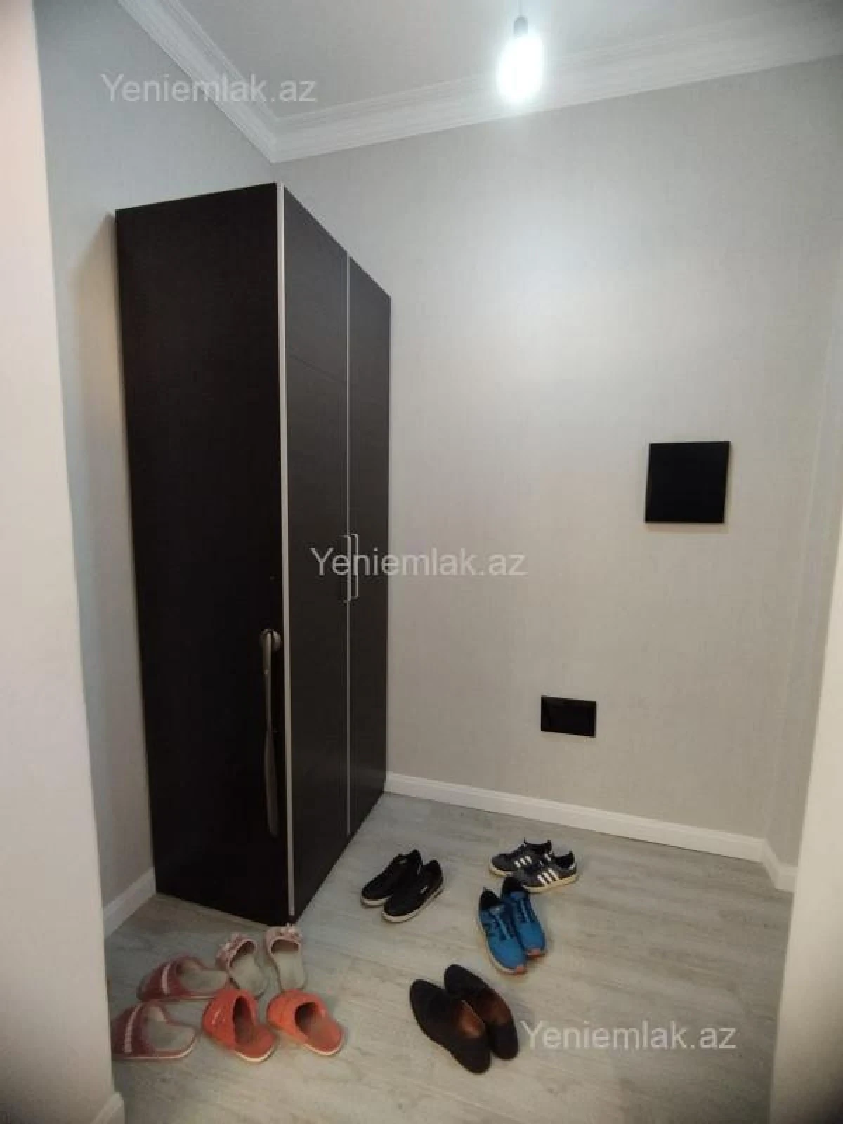 Satılır 4 otaqlı həyət evi 280 m²