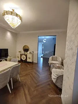 Satılır 4 otaqlı həyət evi 280 m²