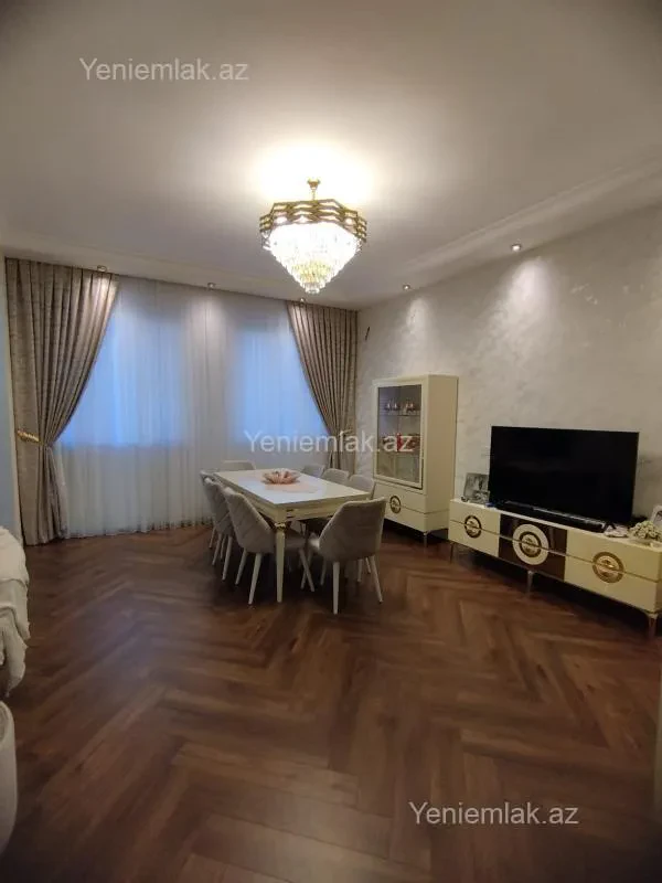 Satılır 4 otaqlı həyət evi 280 m²