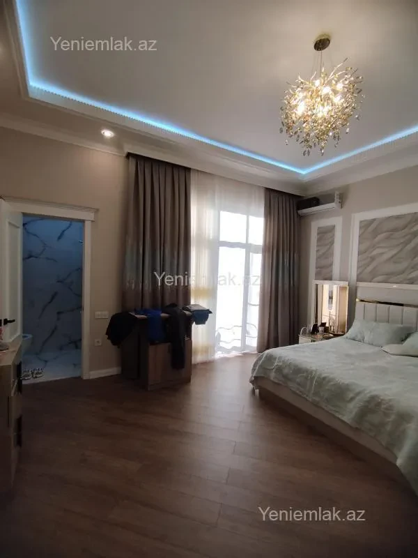 Satılır 4 otaqlı həyət evi 280 m²