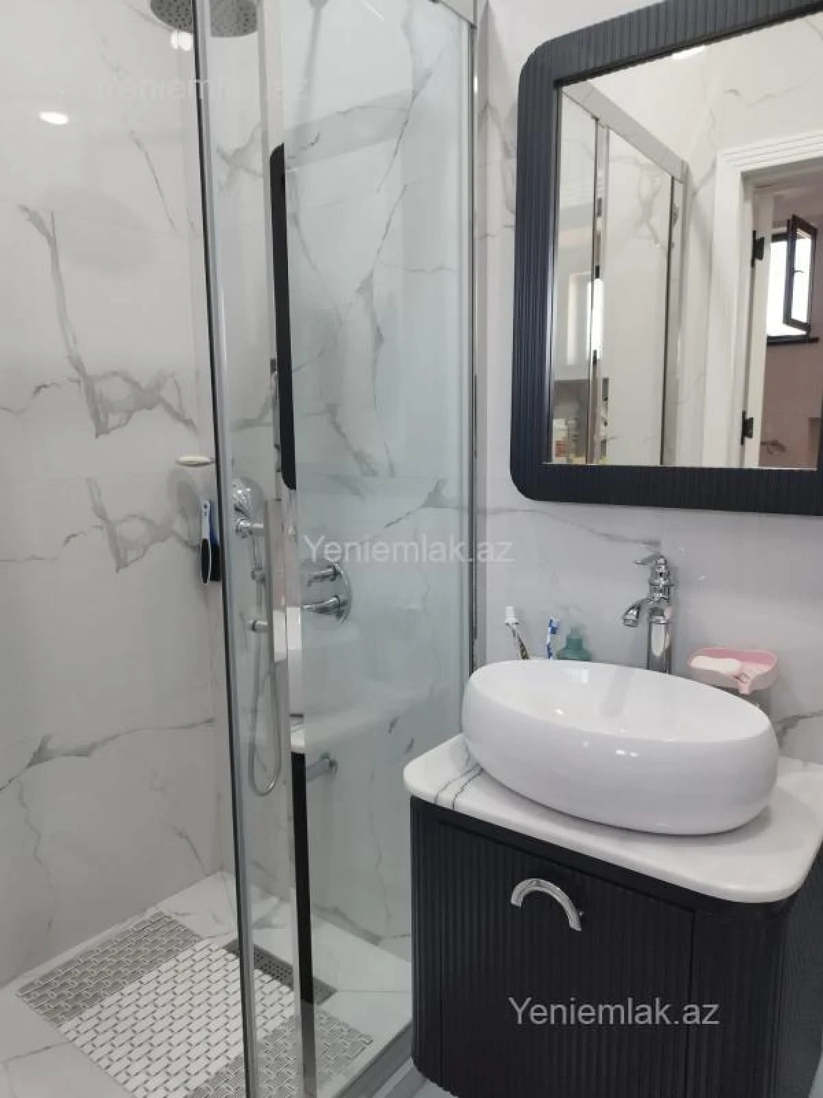 Satılır 4 otaqlı həyət evi 280 m²