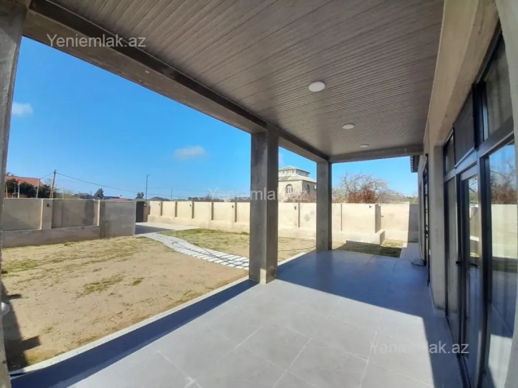 Satılır 5 otaqlı həyət evi 230 m²