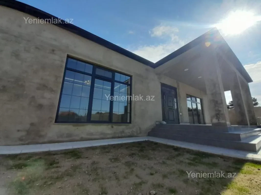 Satılır 5 otaqlı həyət evi 230 m²