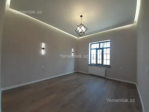 Satılır 5 otaqlı həyət evi 230 m²