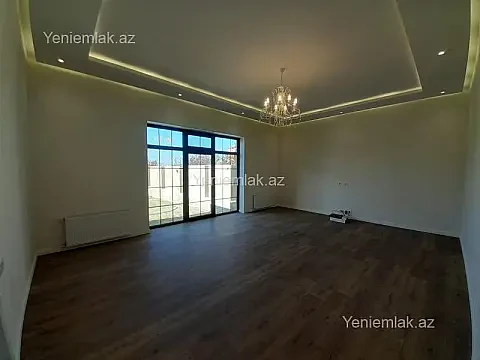 Satılır 5 otaqlı həyət evi 230 m²