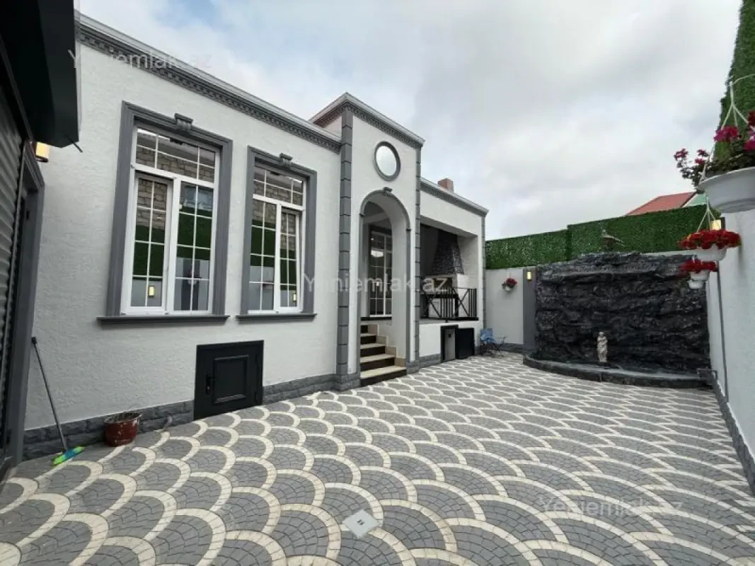 Satılır 4 otaqlı həyət evi 125 m²