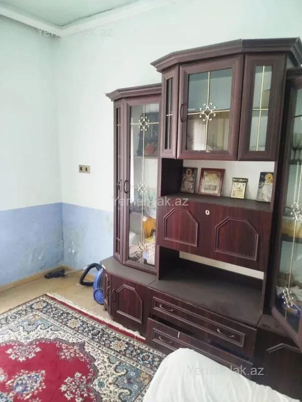 Satılır 2 otaqlı köhnə tikili 32 m²