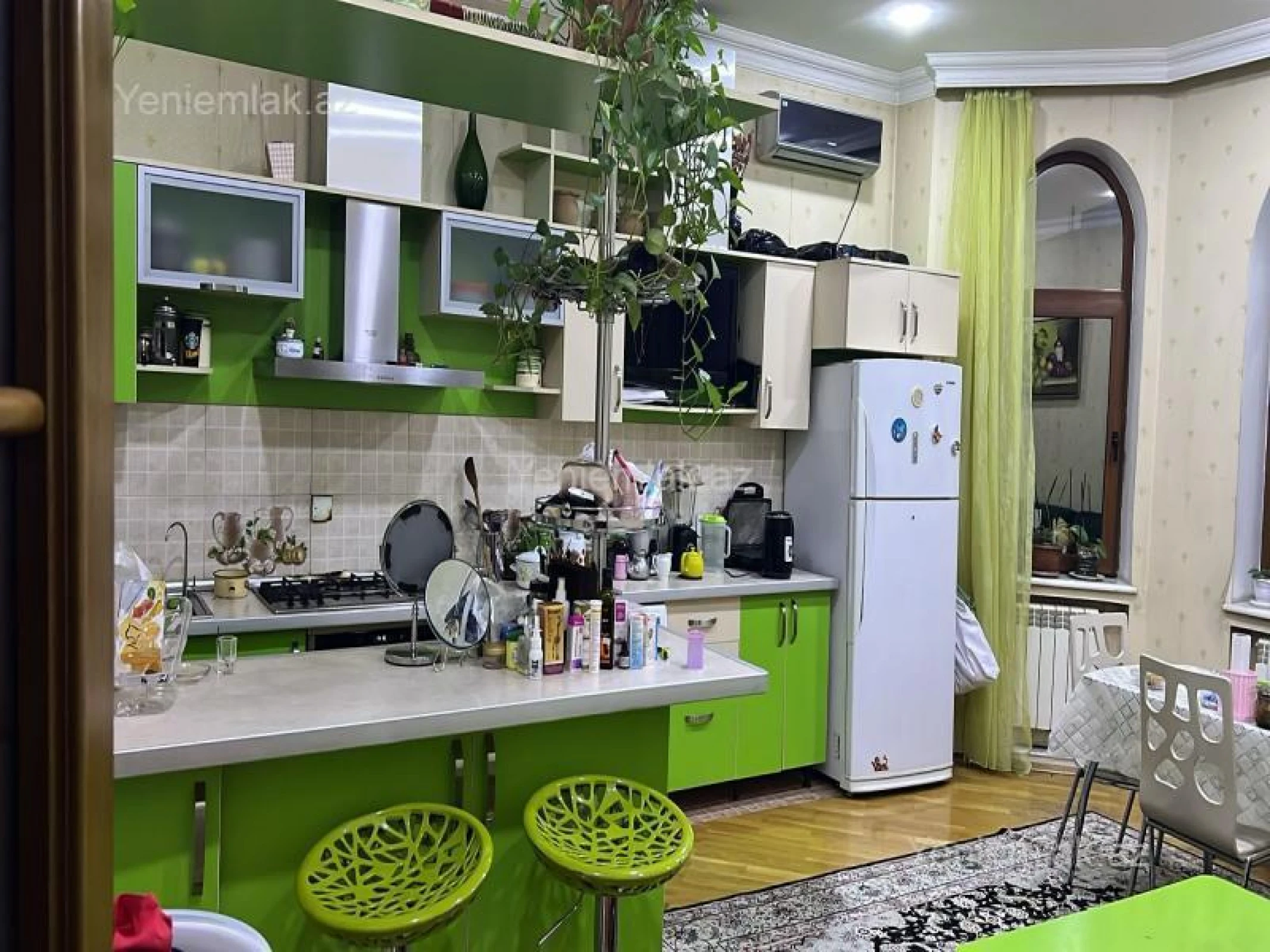 Satılır 6 otaqlı həyət evi 500 m²