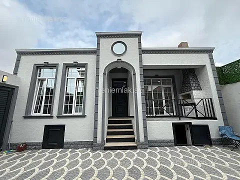Satılır 4 otaqlı həyət evi 130 m²