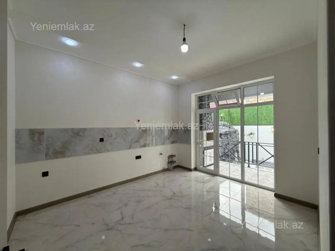 Satılır 4 otaqlı həyət evi 130 m²