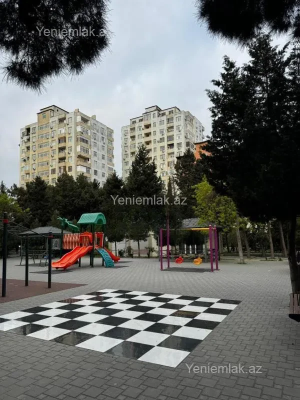 Satılır 2 otaqlı köhnə tikili 40 m²
