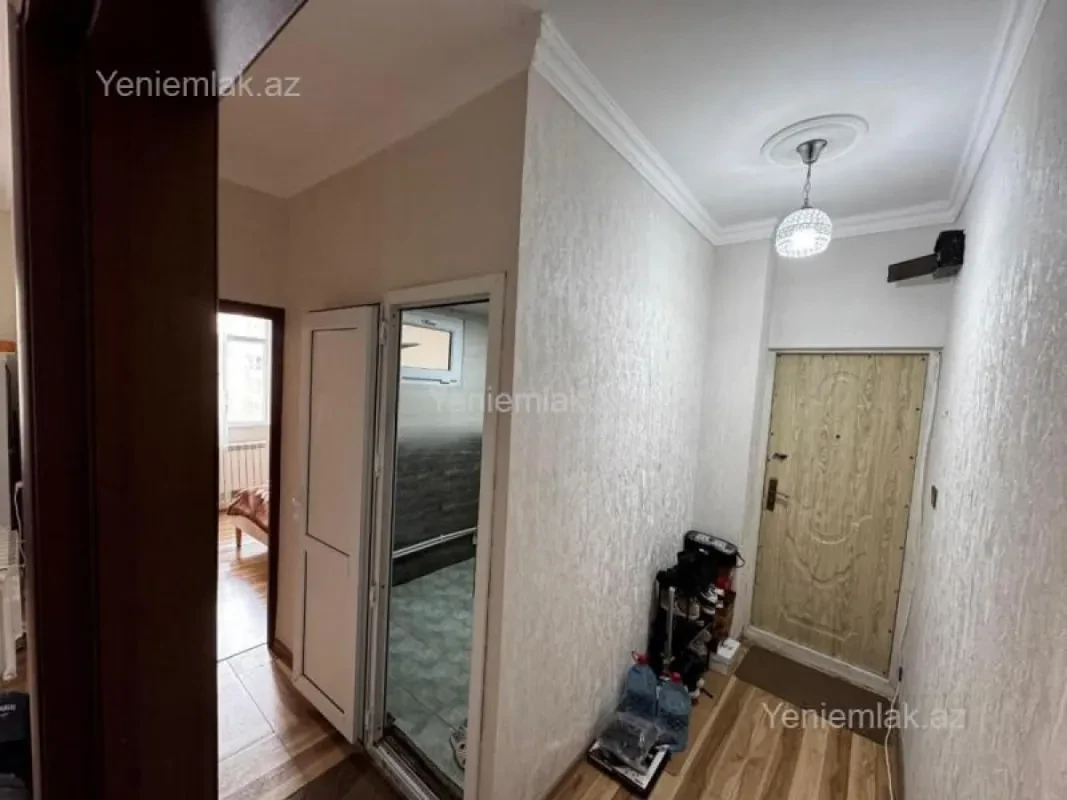 Satılır 2 otaqlı köhnə tikili 40 m²