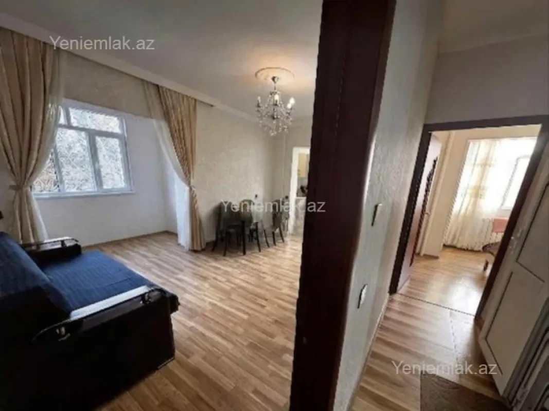 Satılır 2 otaqlı köhnə tikili 40 m²