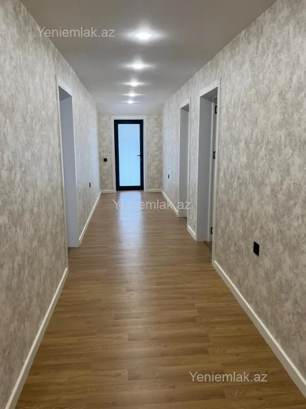 Satılır 6 otaqlı həyət evi 200 m²