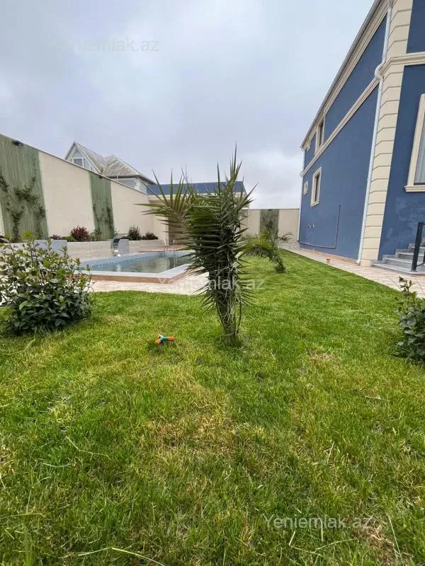 Satılır 6 otaqlı həyət evi 200 m²