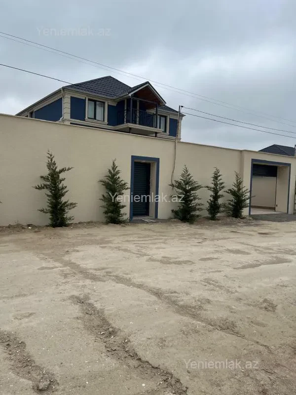 Satılır 6 otaqlı həyət evi 200 m²