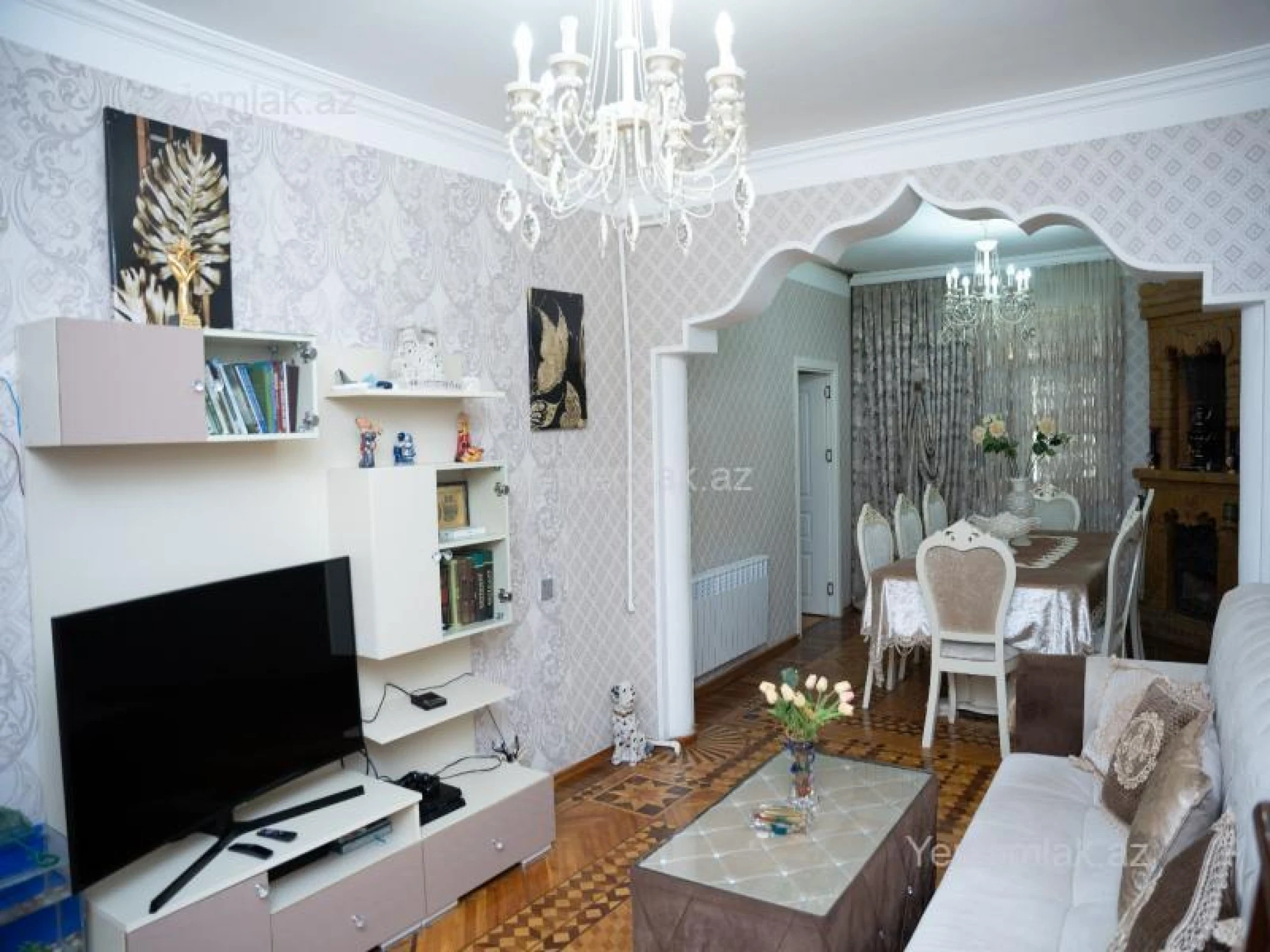 Satılır 5 otaqlı köhnə tikili 125 m²