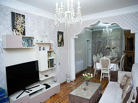 Satılır 5 otaqlı köhnə tikili 125 m² — Bakı, Binəqədi 5 otaq 125.00 m²