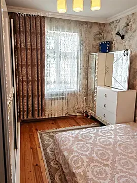 Satılır 2 otaqlı köhnə tikili 55 m²