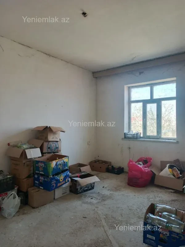 Satılır 6 otaqlı həyət evi 200 m²