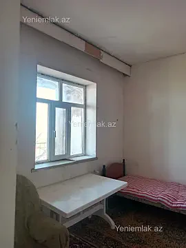 Satılır 6 otaqlı həyət evi 200 m²