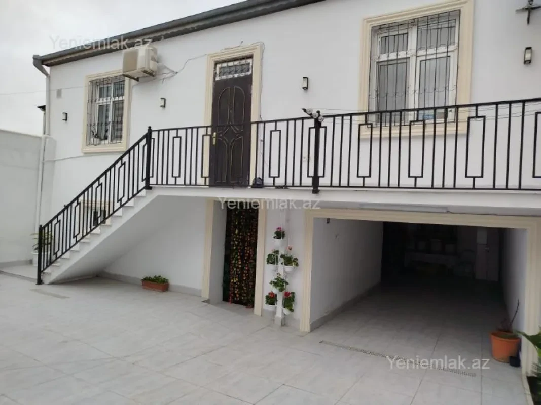 Satılır 3 otaqlı həyət evi 190 m²