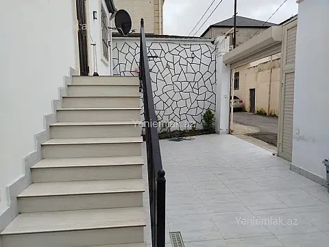 Satılır 3 otaqlı həyət evi 190 m²