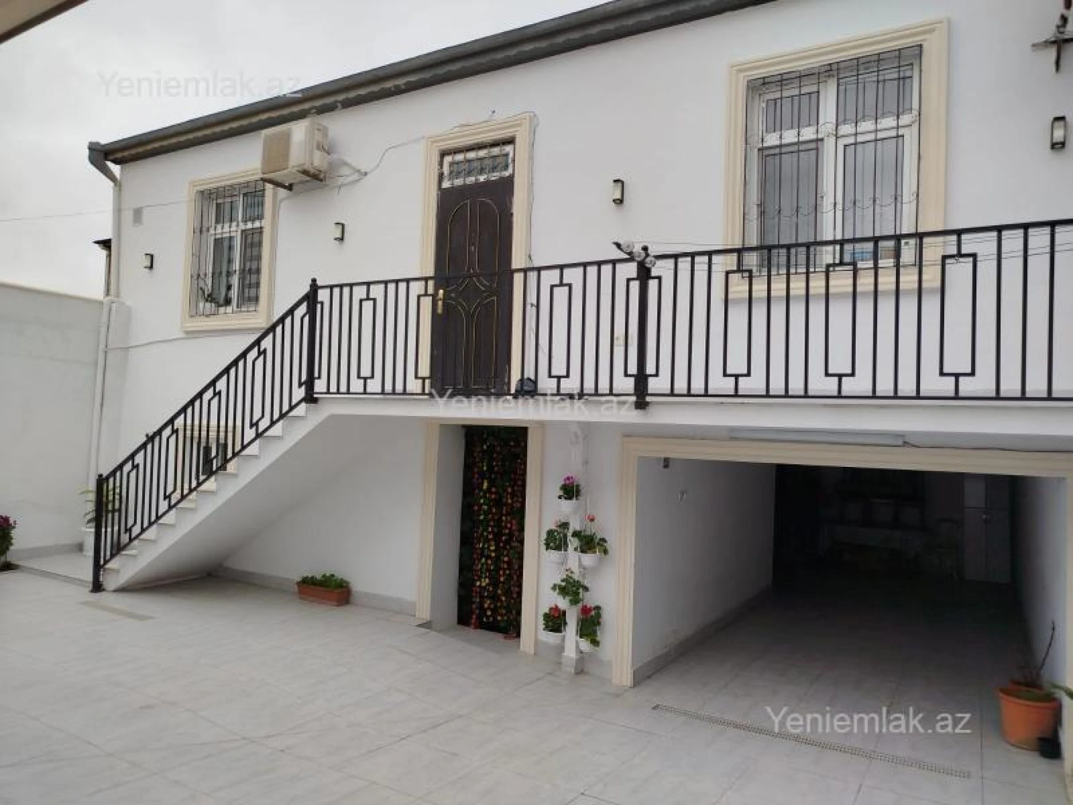 Satılır 3 otaqlı həyət evi 190 m²