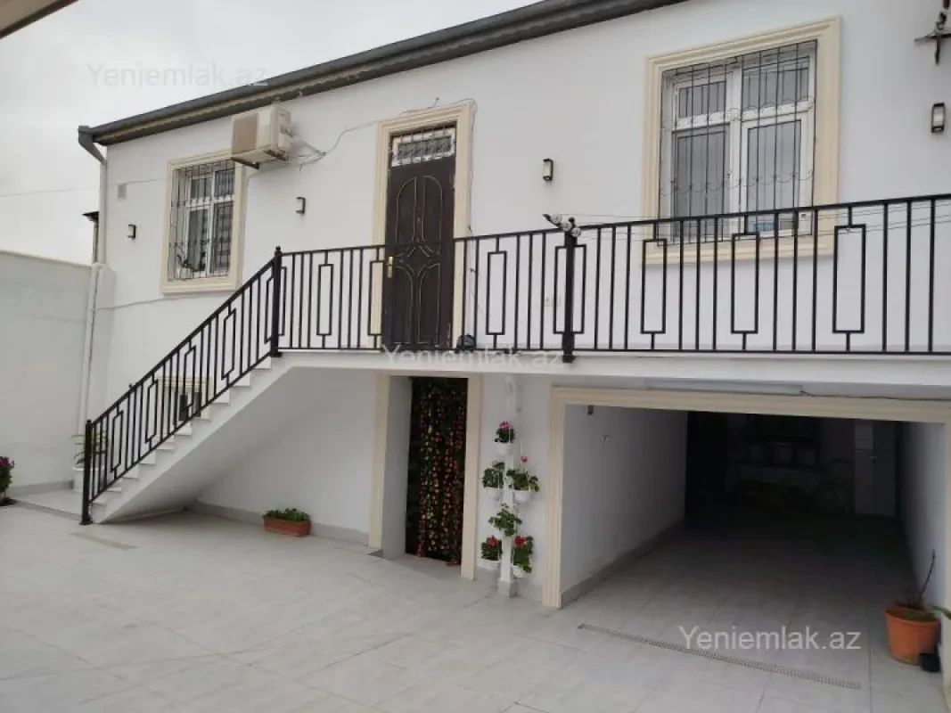Satılır 3 otaqlı həyət evi 190 m²