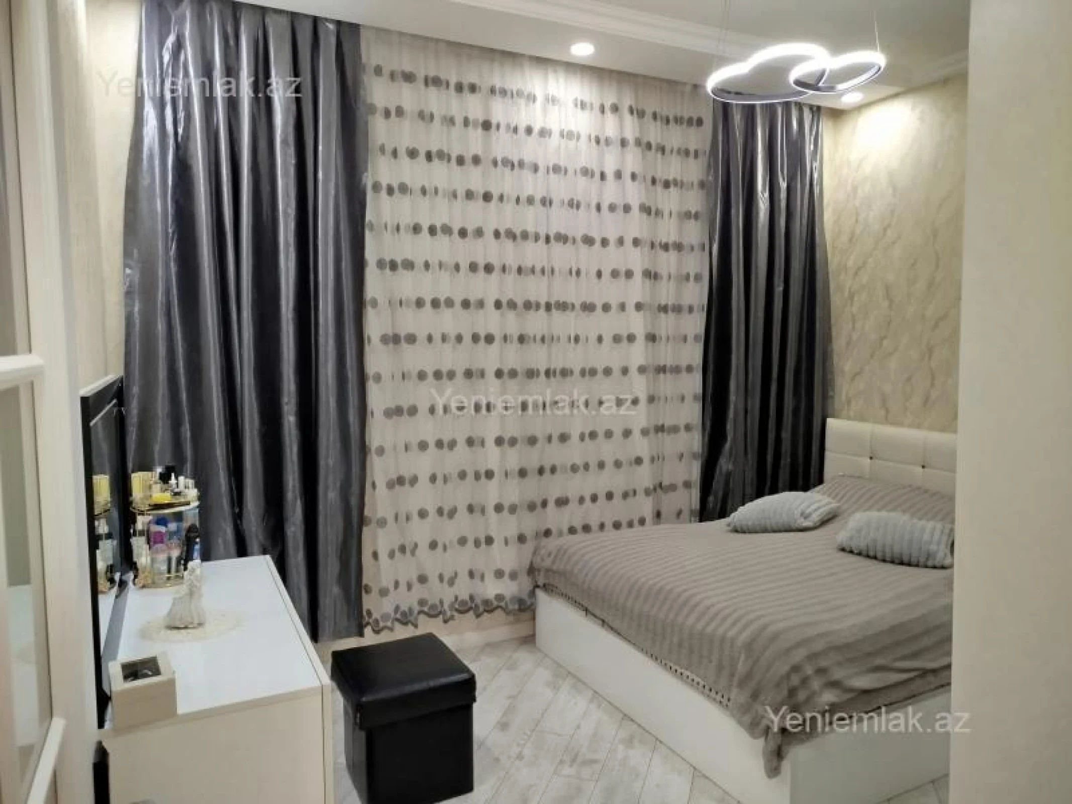 Satılır 3 otaqlı həyət evi 190 m²