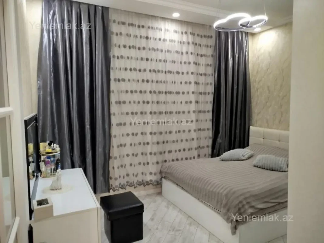 Satılır 3 otaqlı həyət evi 190 m²