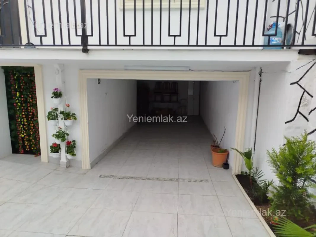 Satılır 3 otaqlı həyət evi 190 m²