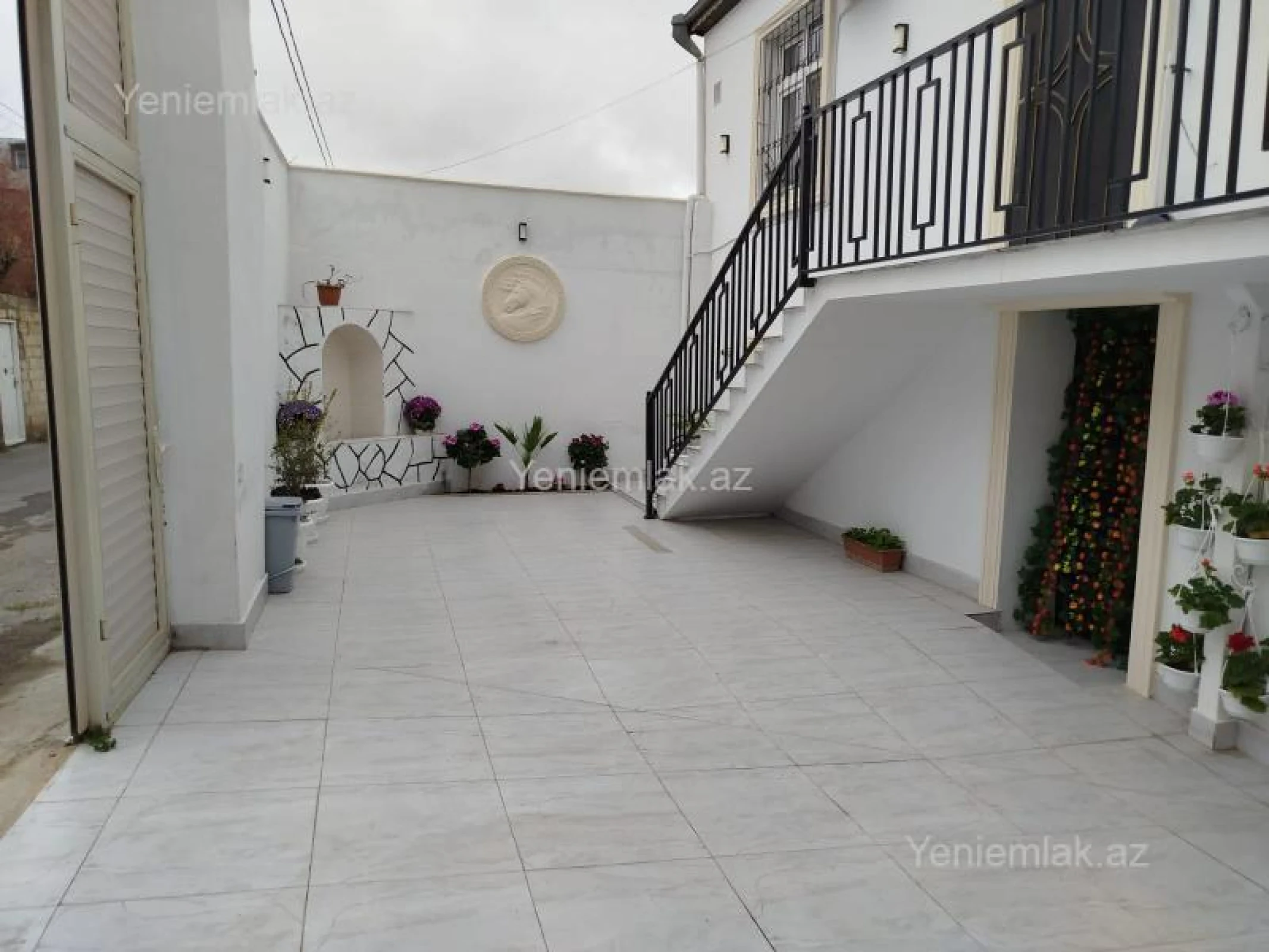 Satılır 3 otaqlı həyət evi 190 m²
