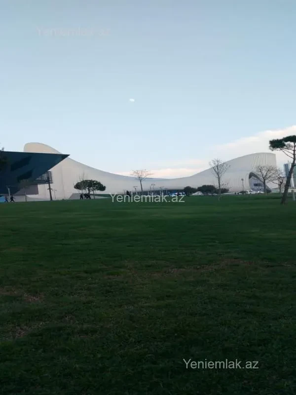 Satılır 2 otaqlı yeni tikili 60 m²