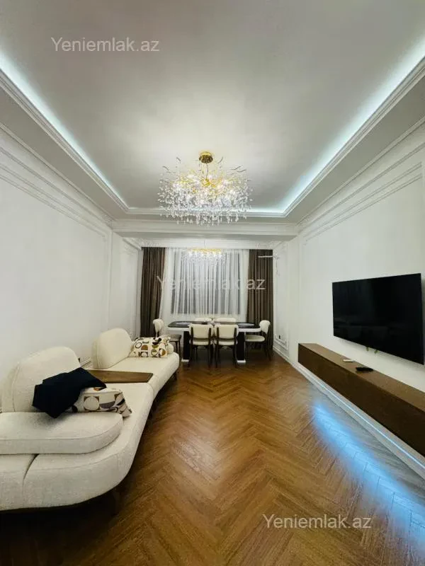 Satılır 3 otaqlı yeni tikili 118 m²