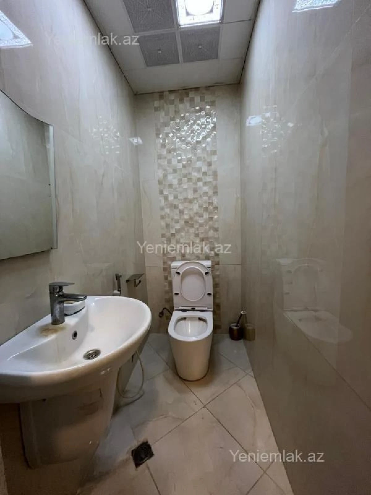 Satılır 3 otaqlı yeni tikili 134 m²