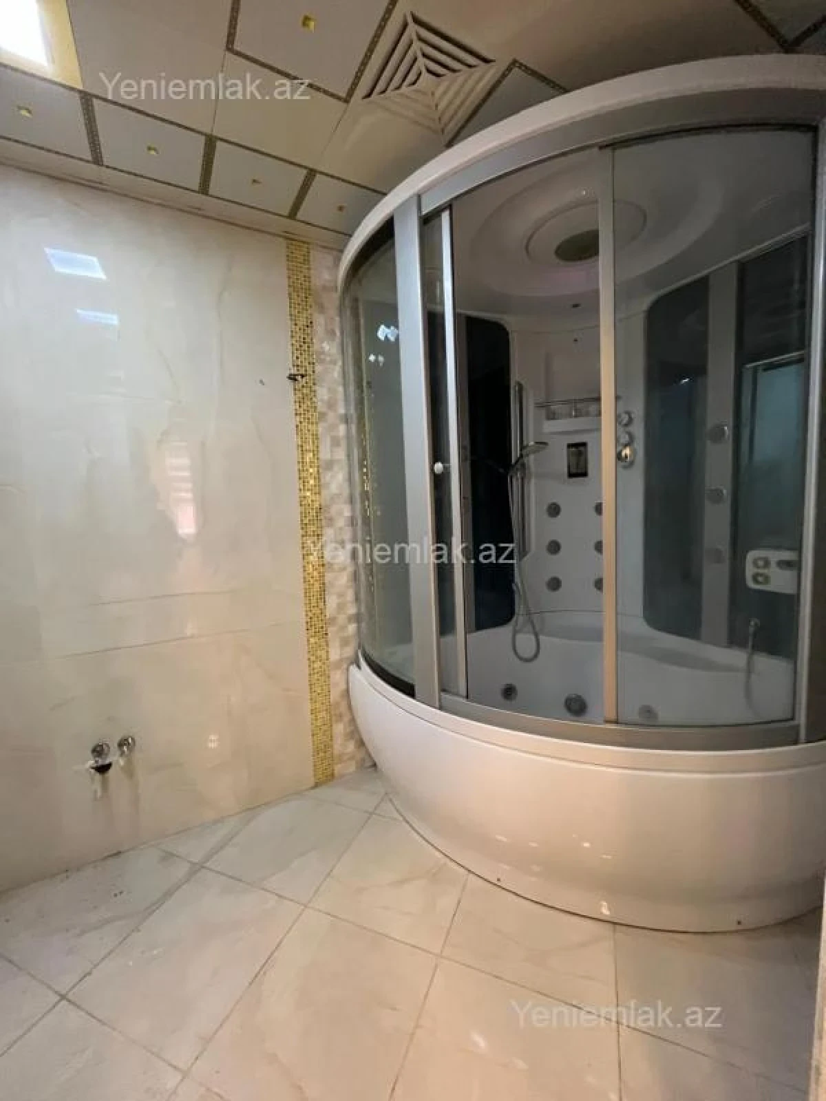 Satılır 3 otaqlı yeni tikili 134 m²